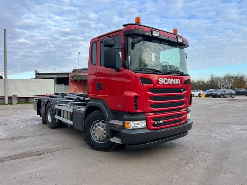 SCANIA G440 SCARRABILE NUOVO PNEUMATICO POSTERIORE 6X2