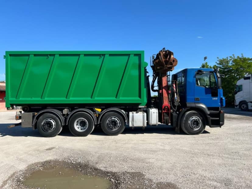IVECO STRALIS 260.450 SCARRABILE CON GRU A Z DIETRO CABINA — foto 6 di 10