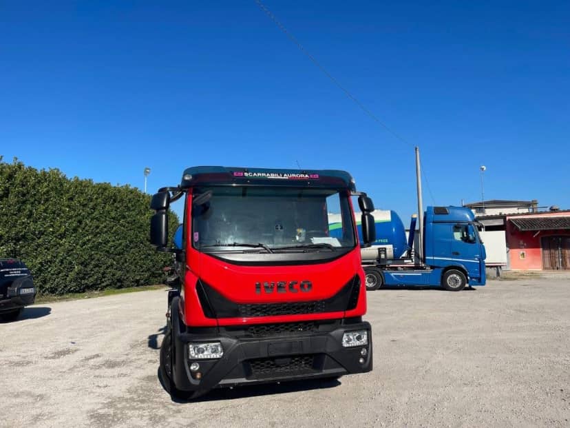IVECO EUROCARGO 160E2 USATO SCARRABILE PNEUMATICO POSTERIORE — foto 4 di 10