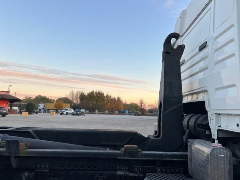 MAN TGX 26.480 USATO SCARRABILE PNEUMATICO POSTERIORE 6X2 — foto 8 di 8