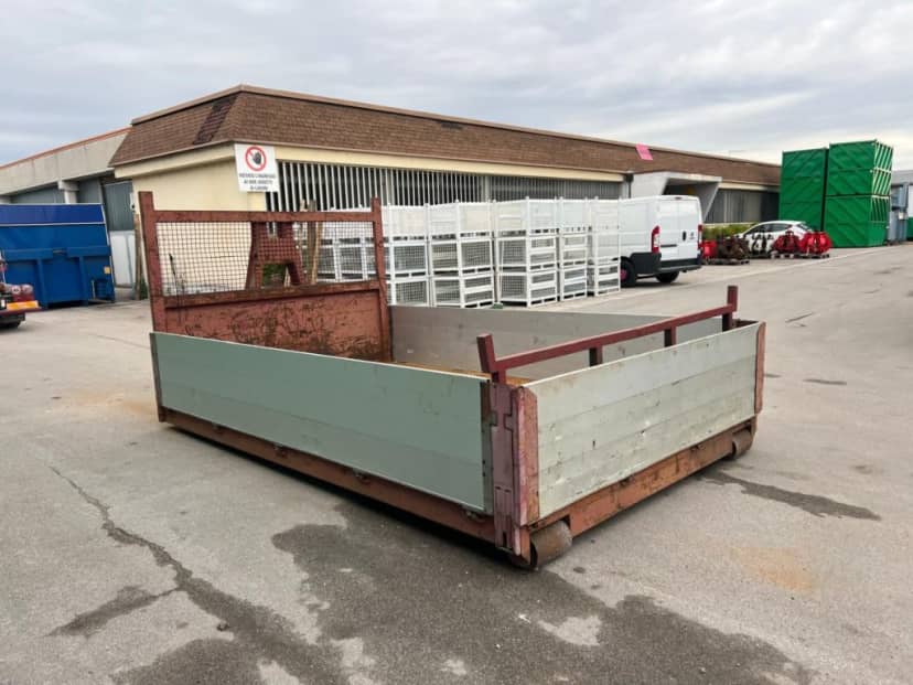 CONTAINER SCARRABILE USATO A PIANALE CON SPONDE IN TR1 — foto 3 di 6