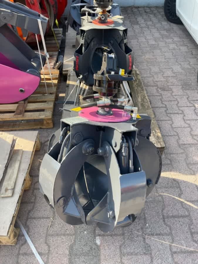 POLIPO NUOVO CON ROTORE IDRAULICO A 5 PALE — foto 3 di 4