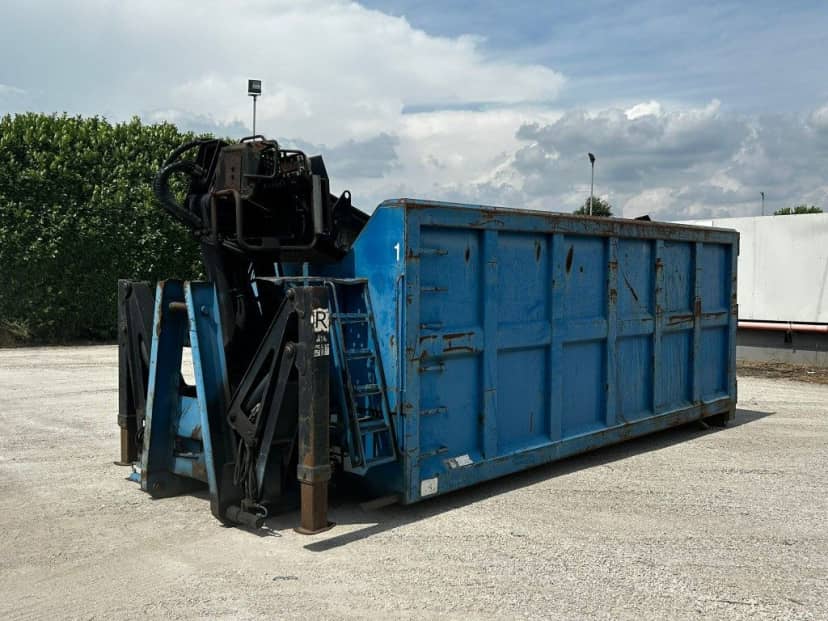CONTAINER SCARRABILE USATO A CIELO APERTO PER INGOMBRANTI IN HARDOX CON GRU