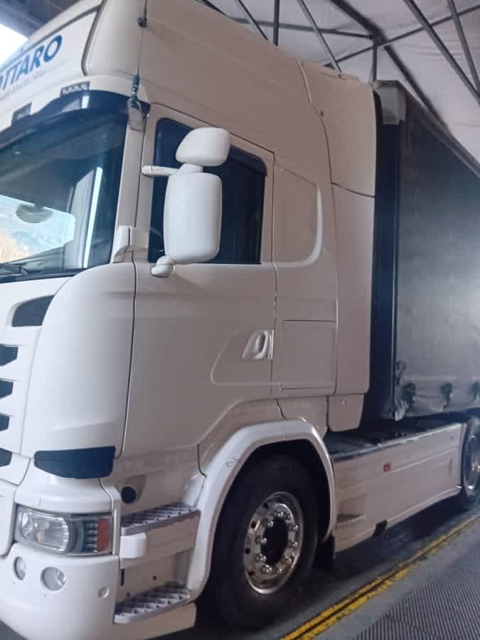 Scania R490 trattore stradale — foto 1 di 6