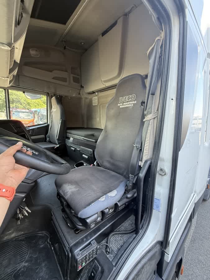 Iveco Stralis 2014 — foto 7 di 9