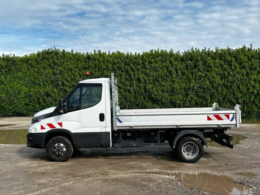 IVECO DAILY 35.140 RIBALTABILE POSTERIORE BALESTARTO ANTERIORE E BALESTRATO POST — foto 5 di 10