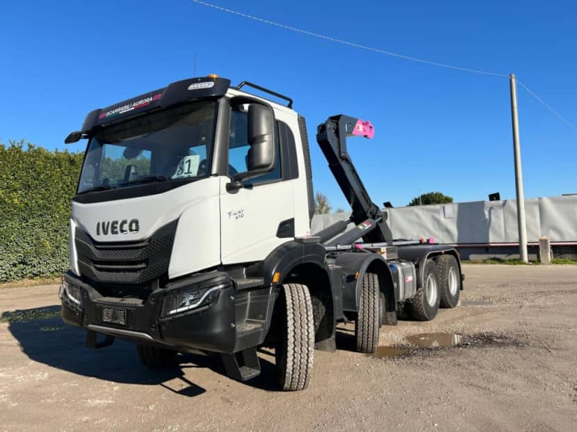 IVECO TRAKKER T-WAY AD540 NUOVO SCARRABILE BALESTRATO 8X4 — foto 1 di 1