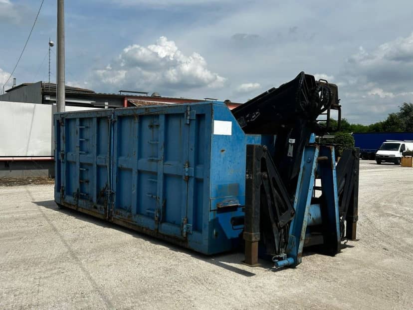CONTAINER SCARRABILE USATO A CIELO APERTO PER INGOMBRANTI IN HARDOX CON GRU — foto 7 di 10