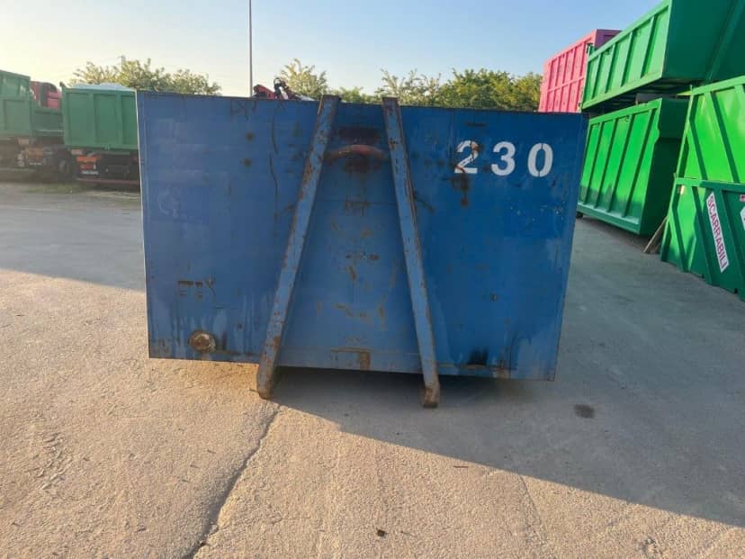 CONTAINER SCARRABILE USATO A CIELO APERTO PER INGOMBRANTI — foto 4 di 7