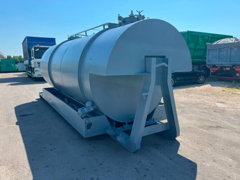 CISTERNA SCARRABILE USATA IN FERRO A SCOMPARTO UNICO · 6,25 m · 18.500 l · Rif. 25-U-155 — foto 2 di 7