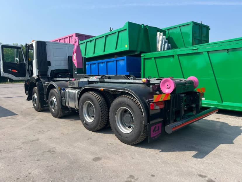 IVECO TRAKKER T-WAY AD540 NUOVO SCARRABILE BALESTRATO 8X4 — foto 6 di 12