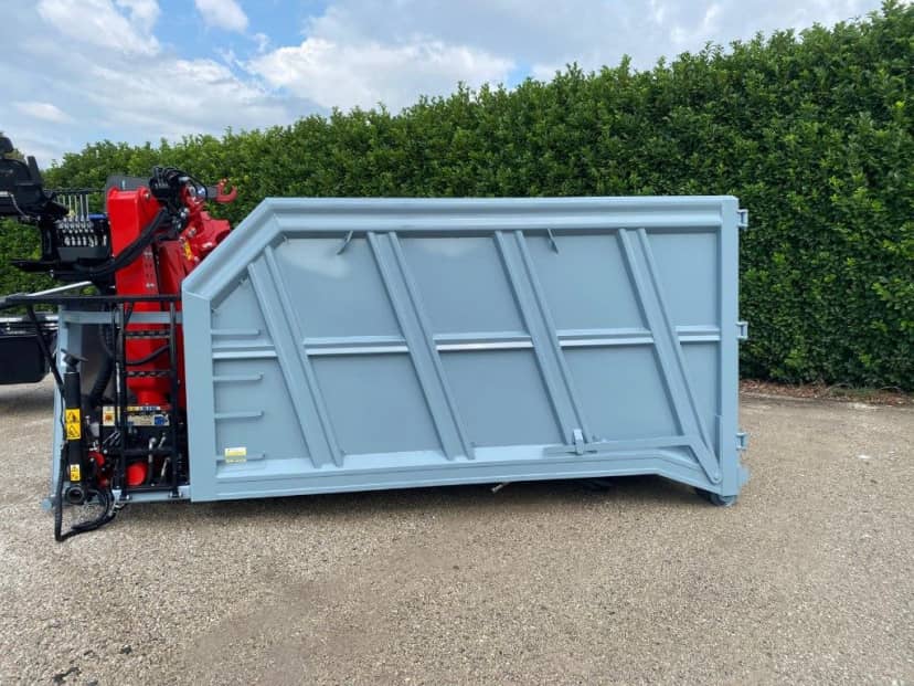 CONTAINER NUOVO SCARRABILE A CIELO APERTO PER INGOMBRANTI CON GRU E POLIPO — foto 1 di 9