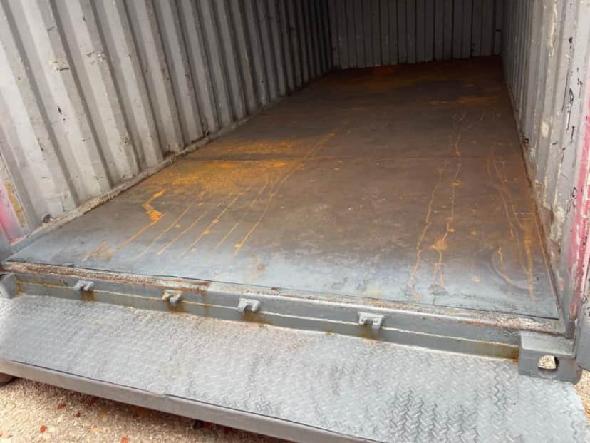 CONTAINER MARITTIMO USATO SCARRABILE CON APERTURA POSTERIORE E FONDO RIFATTO — foto 9 di 10