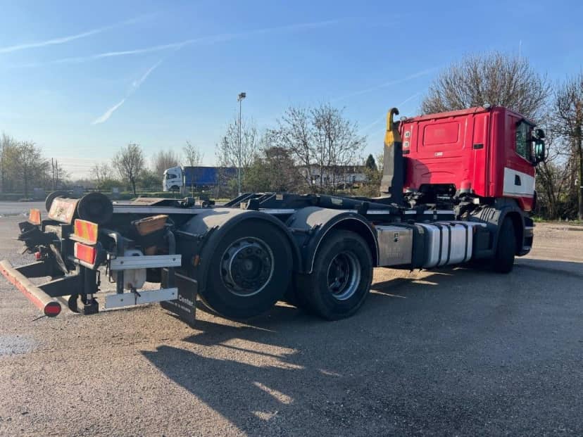 SCANIA CV 440 SCARRABILE BALESTARTO ANTERIORE E PNEUMATICO POSTERIORE 6X2 — foto 8 di 8