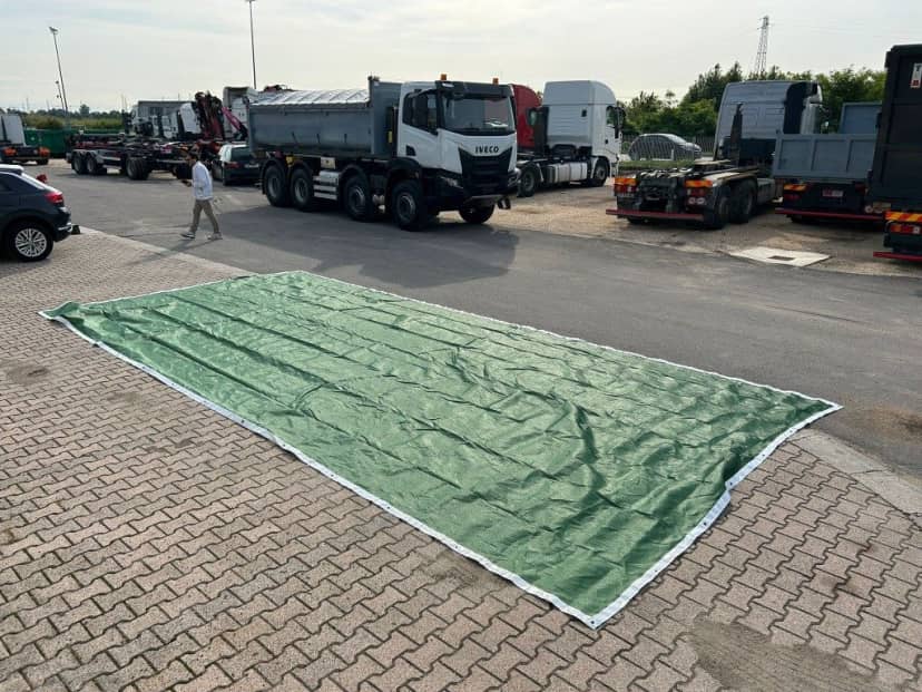 RETE ANTIGRANDINE NUOVA PER COPERTURA CONTAINER CON ANELLI METALLICI RINFORZATI — foto 2 di 6