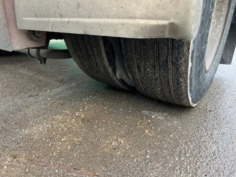 RIMORCHIO SCARRABILE VIBERTI PNEUMATICO — foto 6 di 8