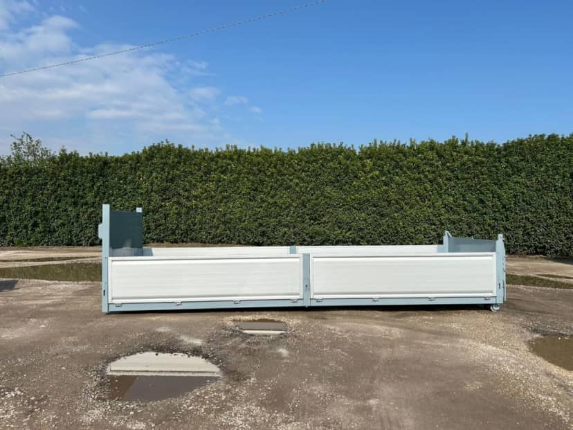 CONTAINER NUOVO A PIANALE CON PIANTONI RIMOVIBILI IN FERRO E DUE SPONDE IN TR5 A — foto 10 di 10