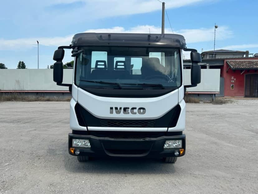 IVECO 120EL22 CON SCARRABILE NUOVO BALESTRATO ANTERIORE E PNEUMATICO POSTERIORE — foto 2 di 10