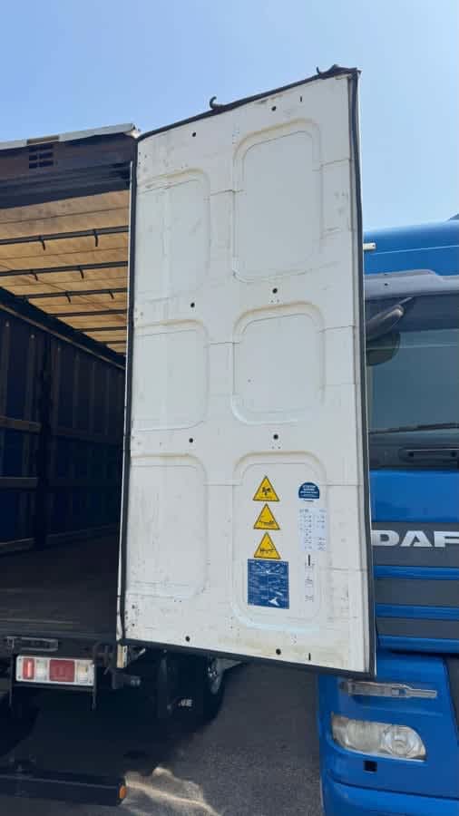 Ricambi semirimorchio Centinato Krone — foto 4 di 5