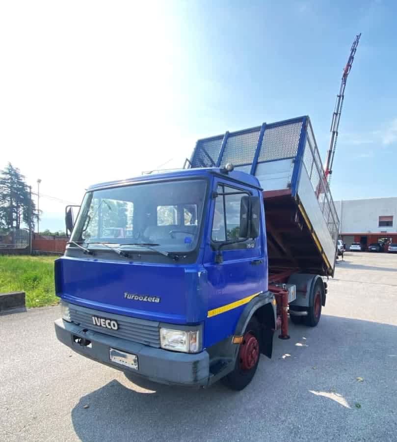 Iveco 79 12 RIBALTABILE TRILATERALE — foto 1 di 10