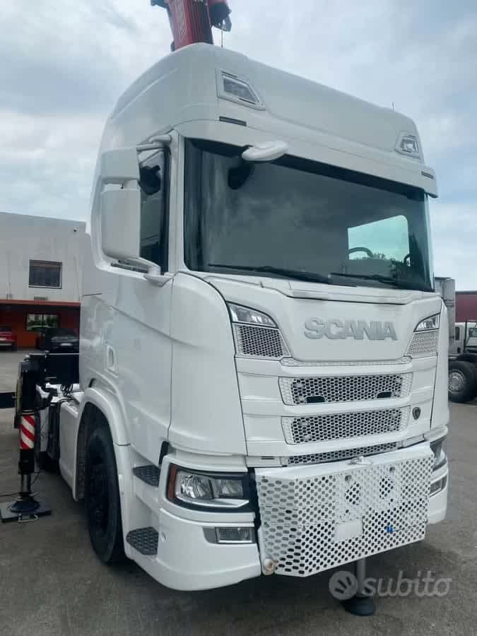 TRATTORE SCANIA R500 6X2 ALLESTITO CON GRU FASSI — foto 2 di 10