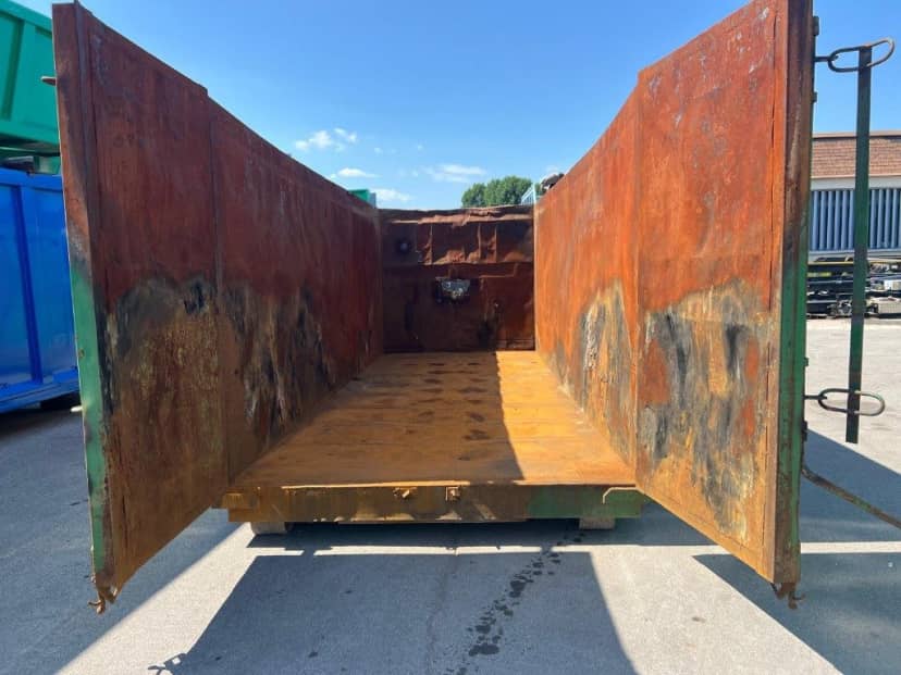 CONTAINER SCARRABILE USATO A CIELO APERTO PER INGOMBRANTI — foto 6 di 6
