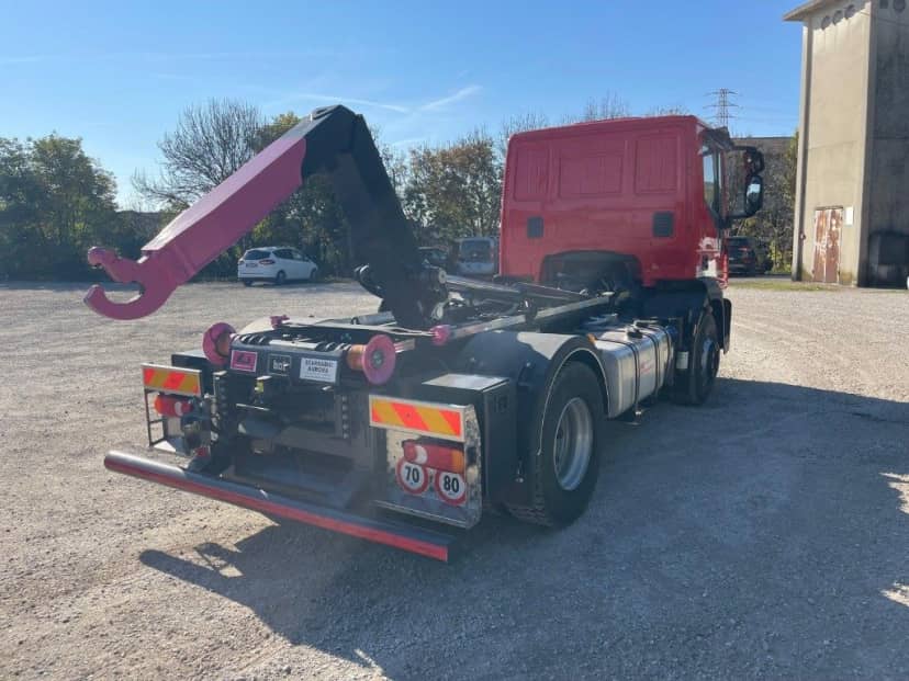 IVECO EUROCARGO 160E SCARRABILE BALESTRATO ANTERIORE E PNEUMATICO POSTERIORE — foto 5 di 10