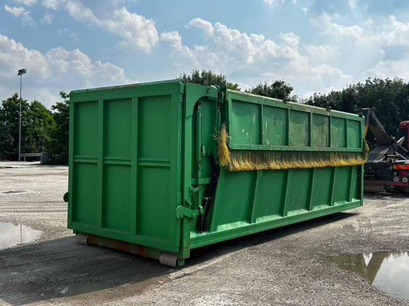 CONTAINER SCARRABILE USATO PER INGOMBRANTI CON COPERCHIO AD APERTURA A FARFALLA — foto 7 di 9