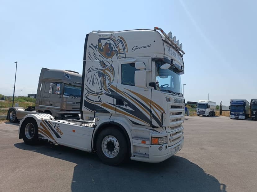 Scania R500 V8 — foto 4 di 10