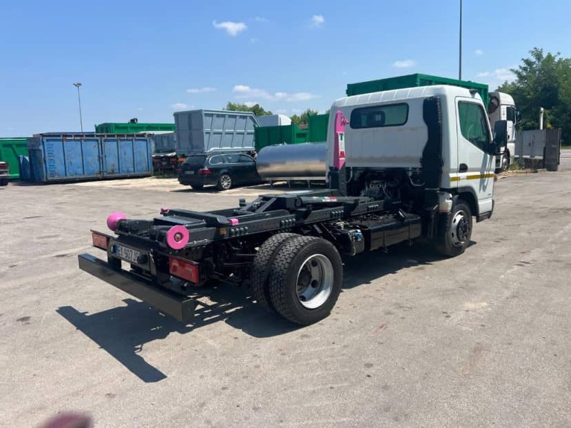 MITSUBISHI FUSO 7C15 SCARRABILE NUOVO BALESTRATO ANTERIORE E POSTERIORE — foto 2 di 7