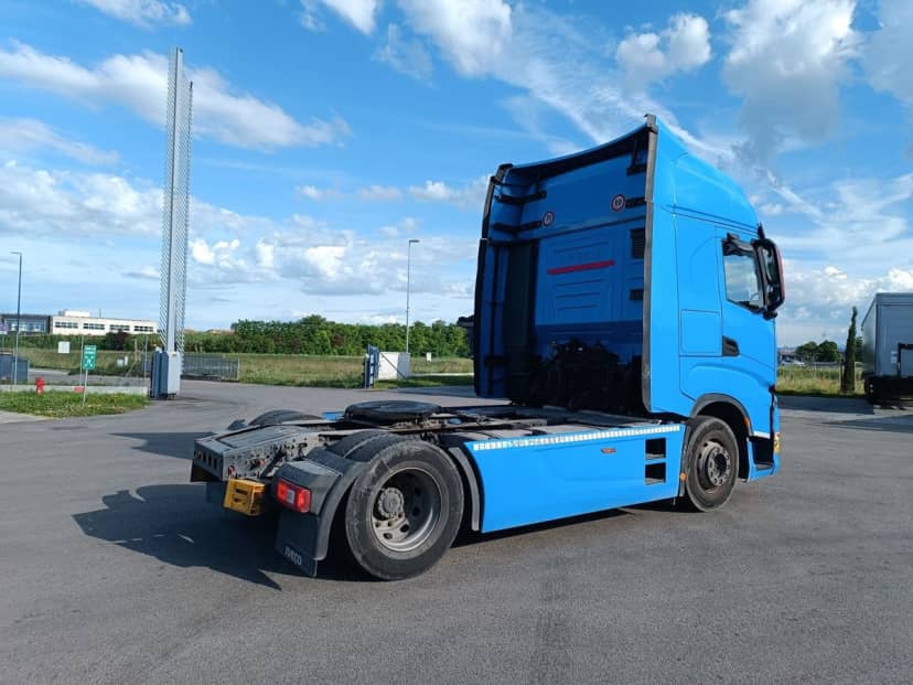 Iveco SWAY 510 — foto 5 di 10