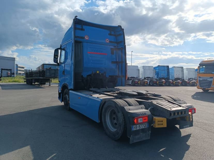 Iveco SWAY 510 — foto 7 di 10