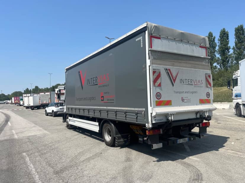 IVECO EUROCARGO ML120E25P CUBE – 12 TON – CENTINATO – SPONDA MONTACARICHI – GRU PALFINGER — foto 14 di 16