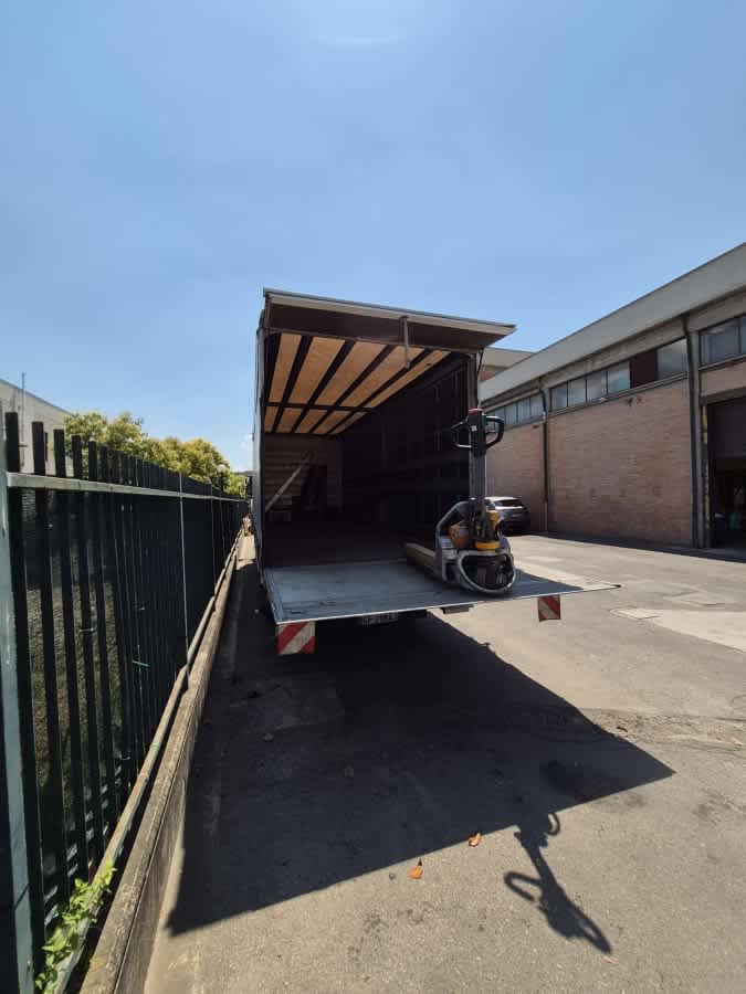 IVECO EUROCARGO ML120E25P CUBE – 12 TON – CENTINATO – SPONDA MONTACARICHI – GRU PALFINGER — foto 6 di 16