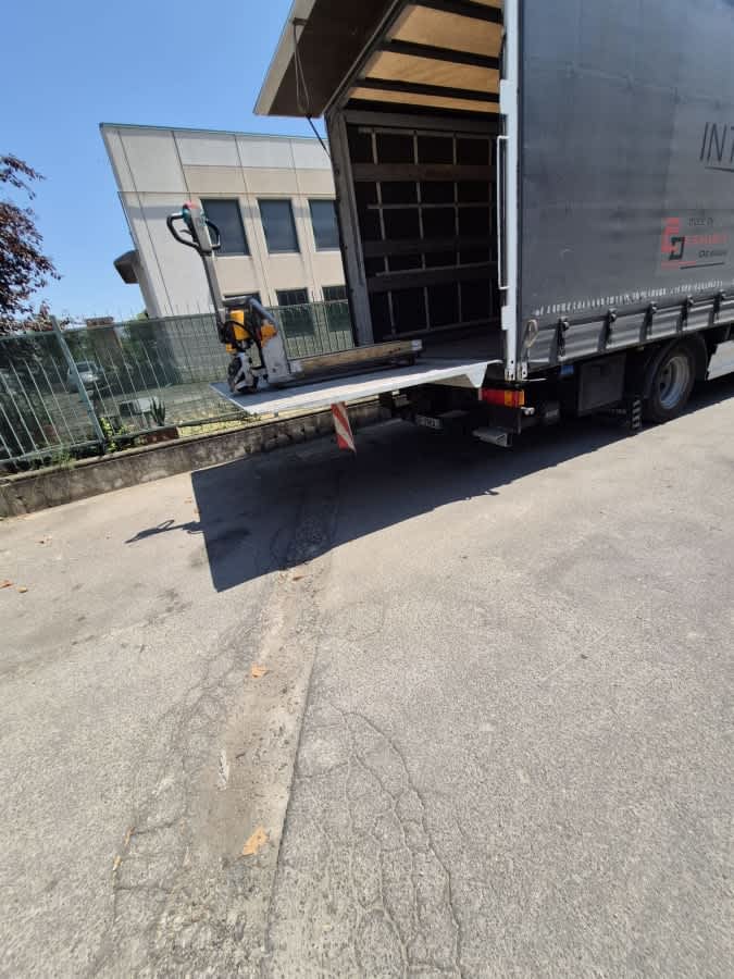 IVECO EUROCARGO ML120E25P CUBE – 12 TON – CENTINATO – SPONDA MONTACARICHI – GRU PALFINGER — foto 5 di 16