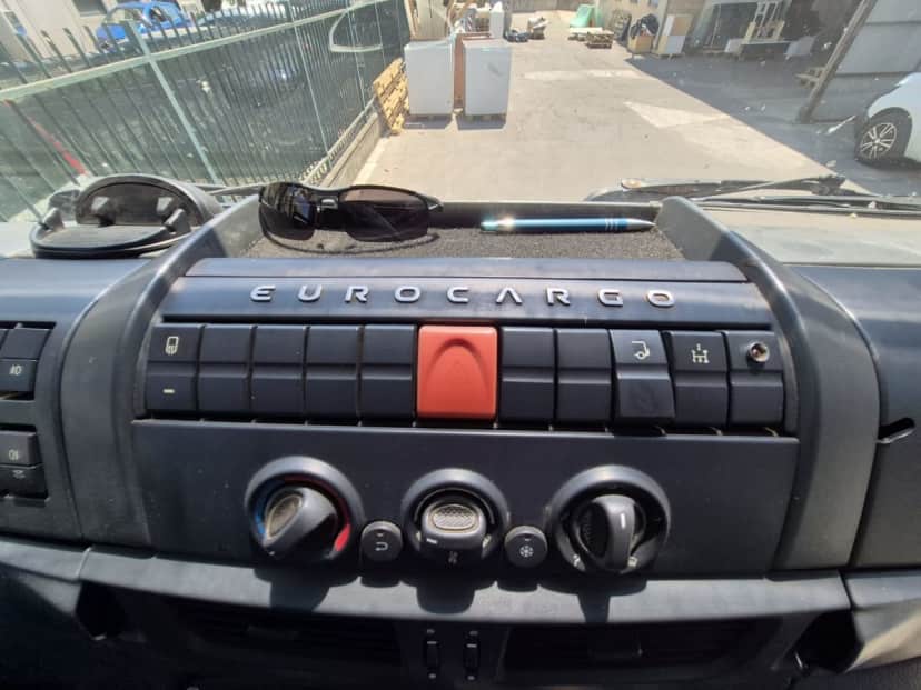 IVECO EUROCARGO ML120E25P CUBE – 12 TON – CENTINATO – SPONDA MONTACARICHI – GRU PALFINGER — foto 9 di 16