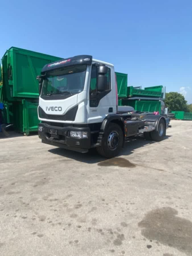 IVECO EUROCARGO 180E32K SCARRABILE NUOVO BALESTRATO 2 ASSI — foto 2 di 13