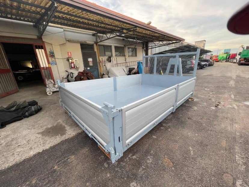 CONTAINER SCARRABILE NUOVO A PIANALE CON SPONDE IN TR5 E SPAZIO · 5,2 m · 8 m³ · Rif. 24-N-41 — foto 4 di 6