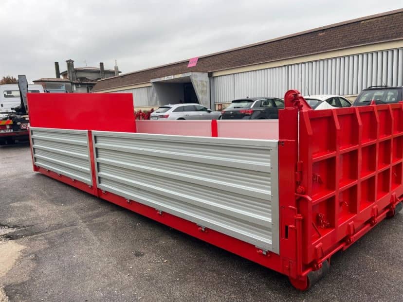 CONTAINER SCARRABILE NUOVO A PIANALE CON DUE SPONDE PER LATO IN · 6,2 m · 12 m³ · Rif. 24-N-37 — foto 2 di 8
