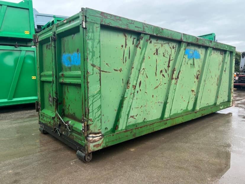 CONTAINER SCARRABILE USATO A CIELO APERTO PER INGOMBRANTI · 6,4 m · 33 m³ · Rif. 26-U-32 — foto 3 di 7
