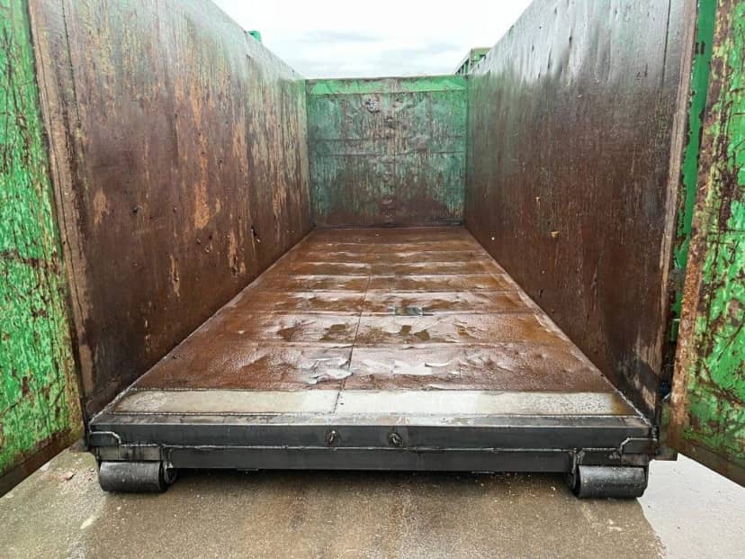 CONTAINER SCARRABILE USATO A CIELO APERTO PER INGOMBRANTI · 6,4 m · 33 m³ · Rif. 26-U-32 — foto 6 di 7
