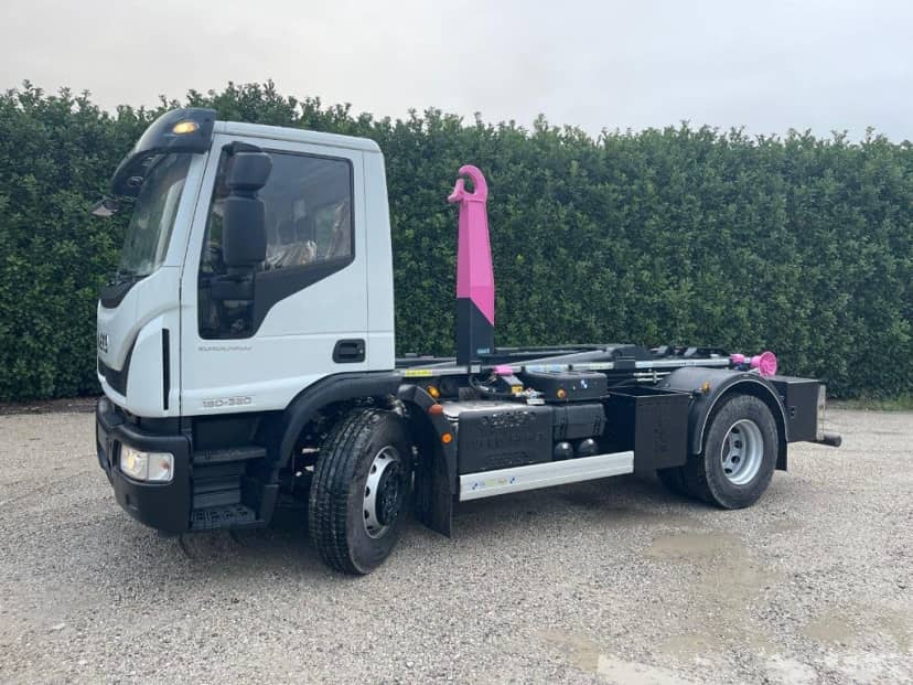 IVECO EUROCARGO 180K32 SCARRABILE NUOVO BALESTRATO ANTERIORE E POSTERIORE — foto 2 di 6
