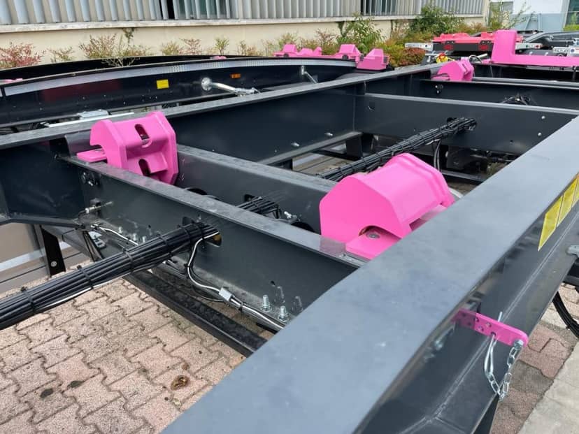 RIMORCHIO CBS NUOVO SCARRABILE PNEUMATICO A SCHIENA D'ASINO — foto 2 di 10