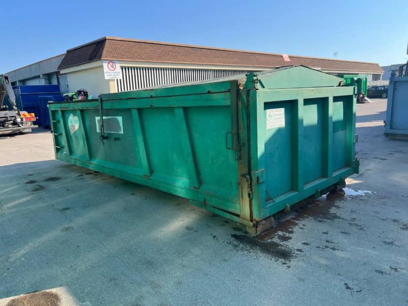 CONTAINER SCARRABILE USATO CON DUE TETTI SCORREVOLI PER INERTI · 6,2 m · 18 m³ · Rif. 26-U-64 — foto 5 di 8