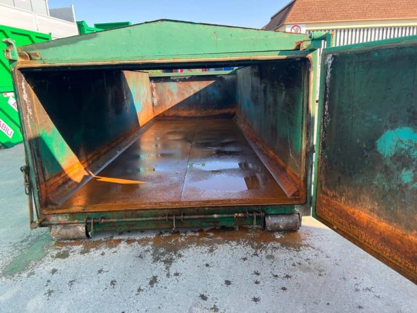 CONTAINER SCARRABILE USATO CON DUE TETTI SCORREVOLI PER INERTI · 6,2 m · 18 m³ · Rif. 26-U-64 — foto 7 di 8