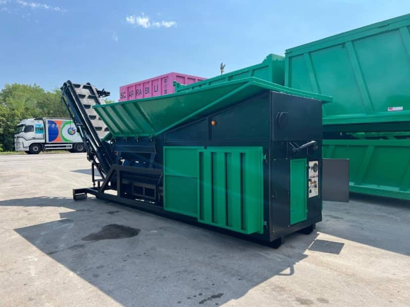 TRITURATORE USATO SCARRABILE BIALBERO PER LEGNAME O RIFIUTI INGOMBRANTI · 6,5 m · Rif. 26-U-103