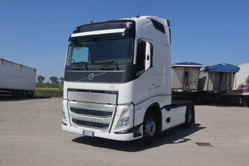 Volvo FH 500 trattore stradale Euro 6 — foto 3 di 22