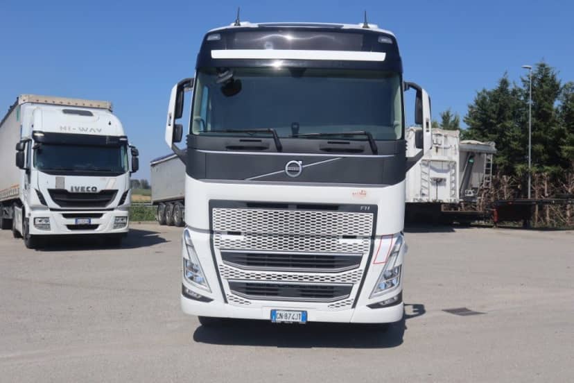 Volvo FH 500 trattore stradale Euro 6 — foto 4 di 22