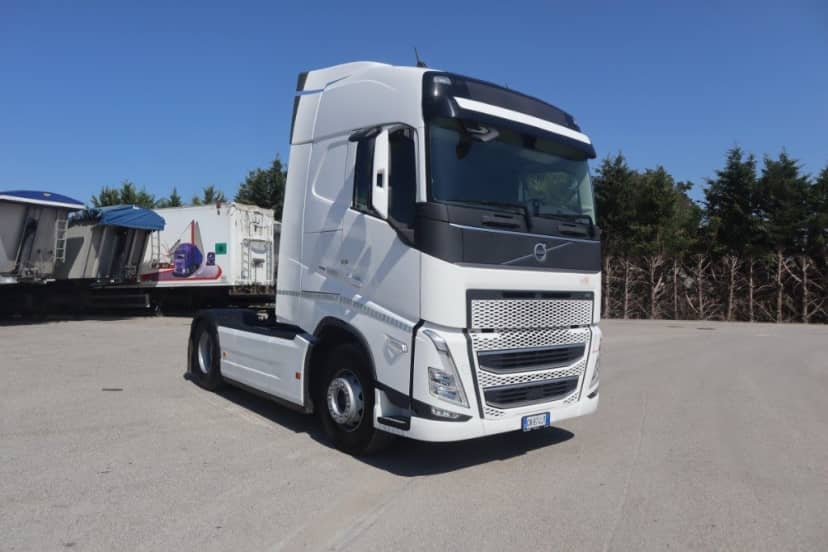 Volvo FH 500 trattore stradale Euro 6 — foto 5 di 22