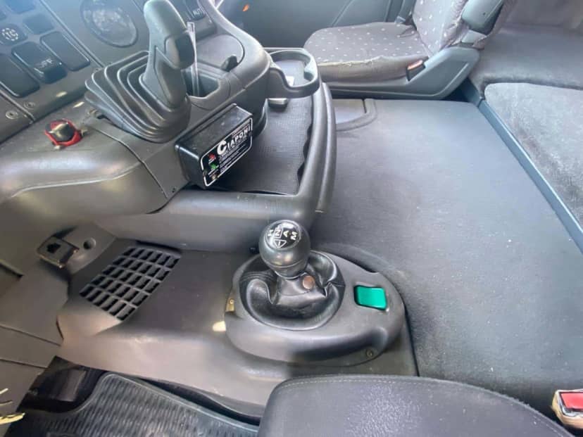 MOTRICE CENTINATA SCANIA 94LB 300 — foto 14 di 16